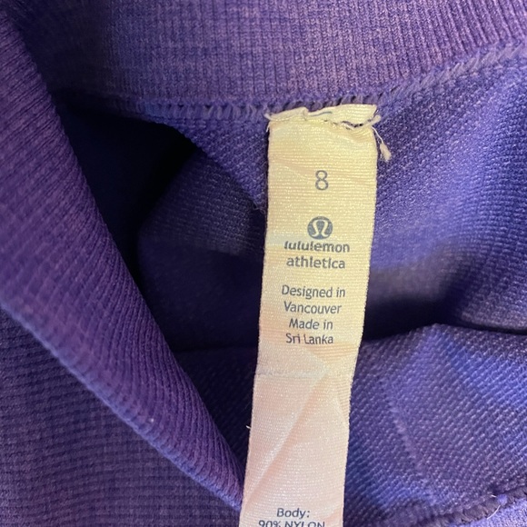 Knee length Lululemon leggings - Picture 3 of 3